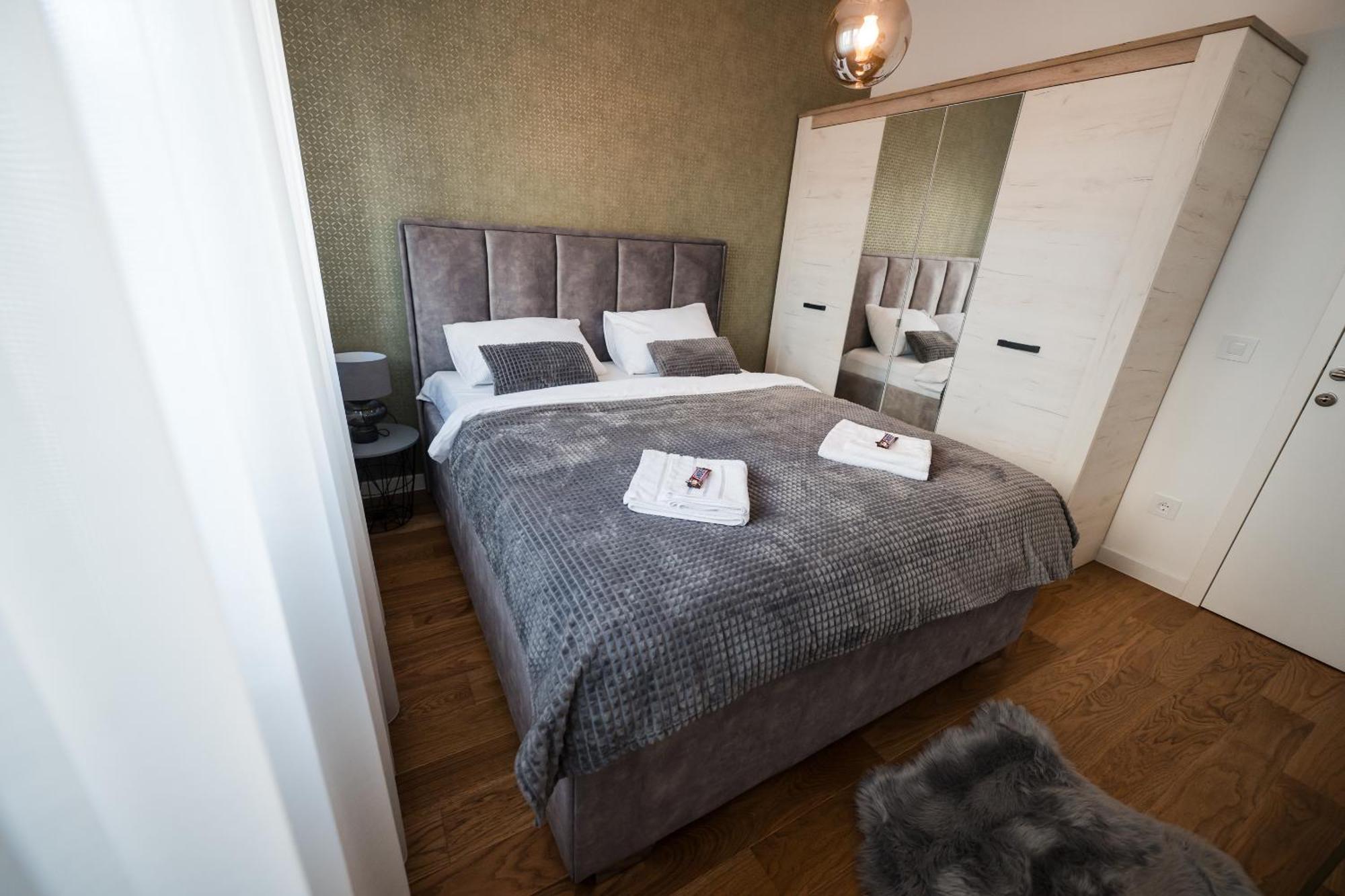 Apartman City Charm Banja Luka Eksteriør billede